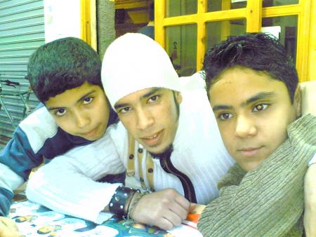 mon petit brahim � mOi � mustafa