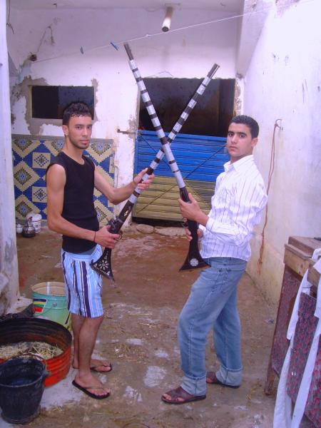 Voil� Lbazoka  attention !!!! R@No va faire un ana bllah o bcher3 (LoL)